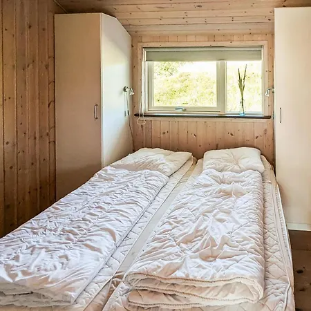4 Bedroom Amazing In Hvide Sande
