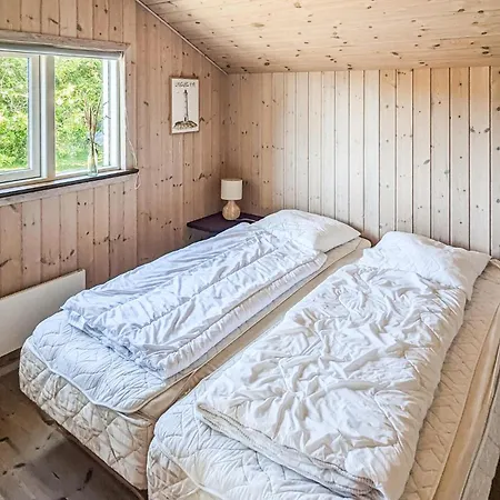 4 Bedroom Amazing In Hvide Sande Сasa de vacaciones