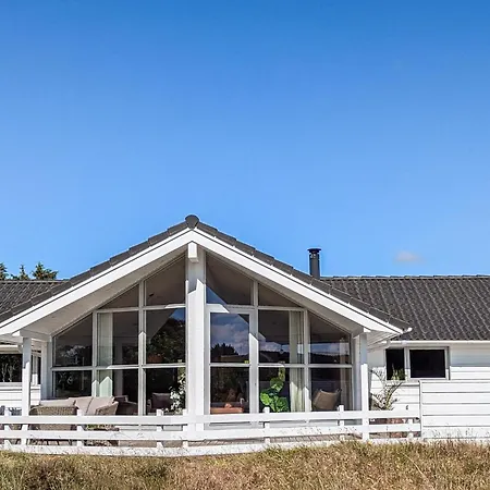 Сasa de vacaciones 4 Bedroom Amazing In Hvide Sande Bjerregård
