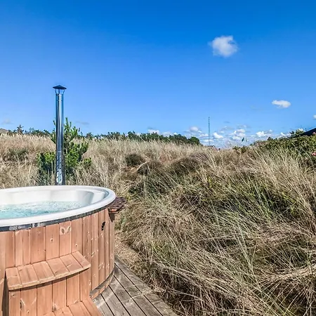 4 Bedroom Amazing In Hvide Sande *